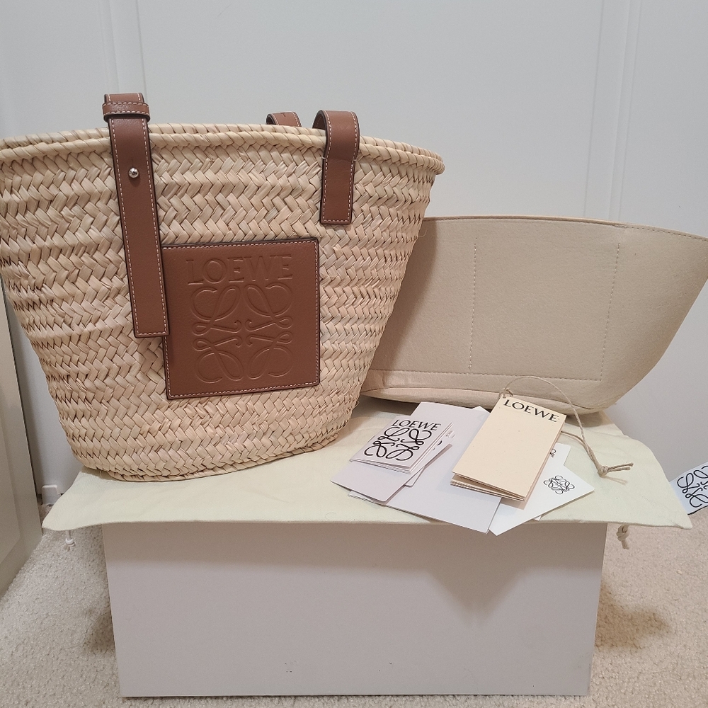 Loewe Basket Bag Medium in Natural Tan